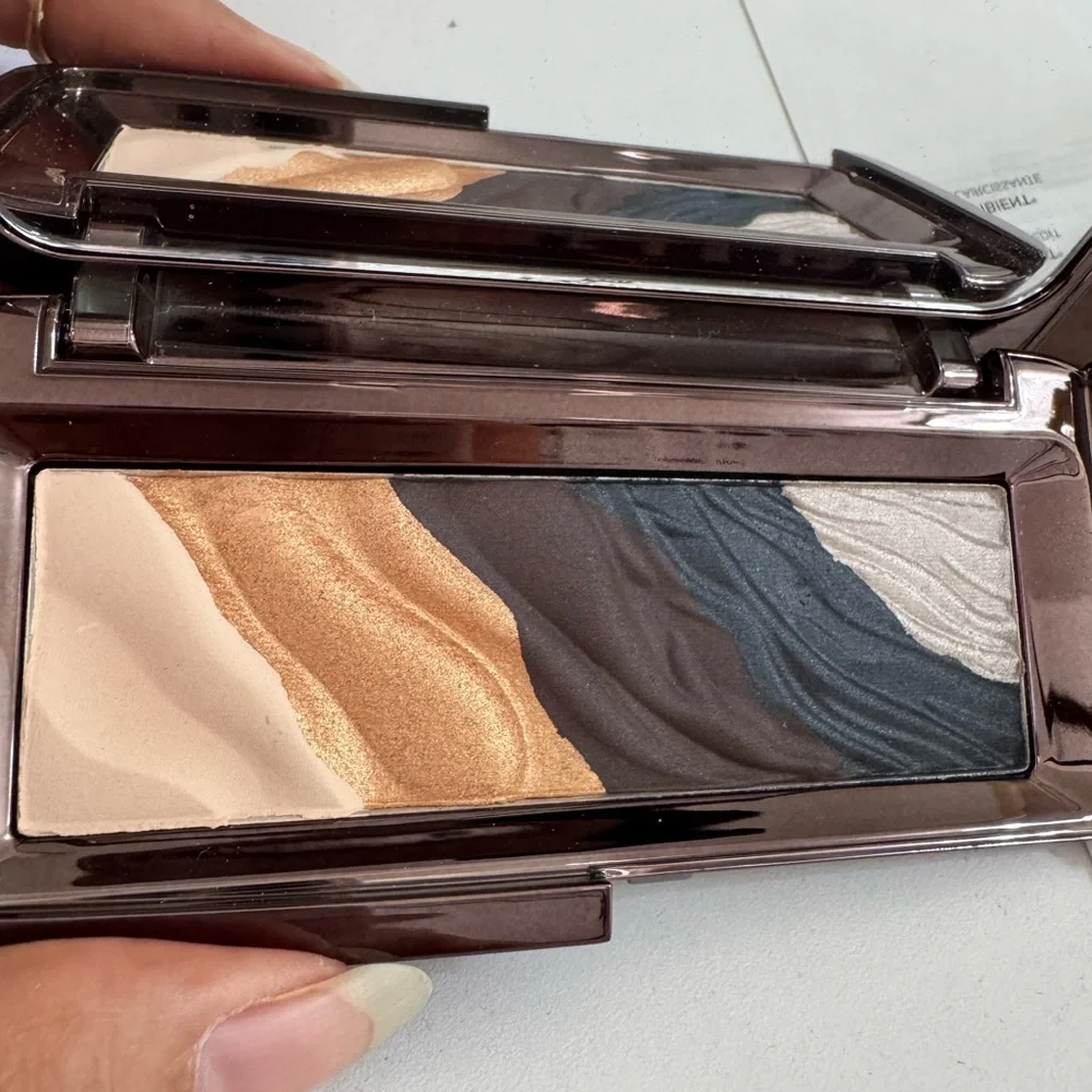 Hourglass Modernist Eye Shadow Palette-Graphite-